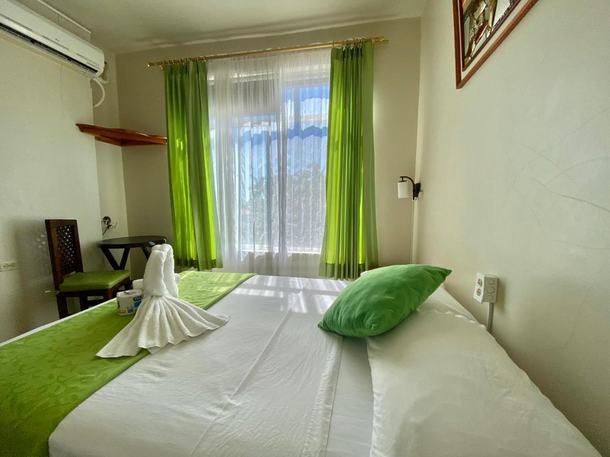 Hotel El Rincon De George Puerto Villamil Zewnętrze zdjęcie